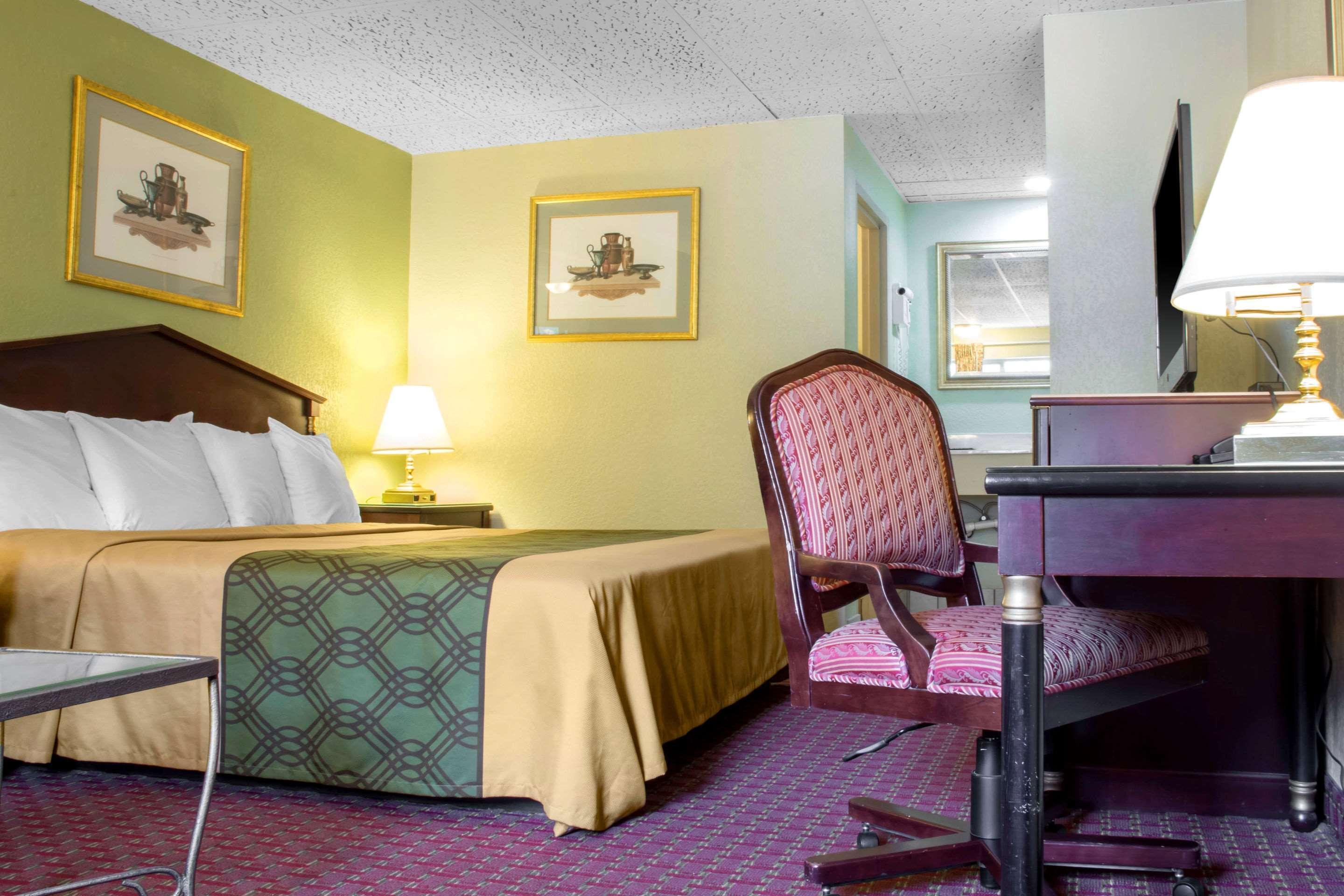 Econo Lodge Hotel Bradford Ngoại thất bức ảnh