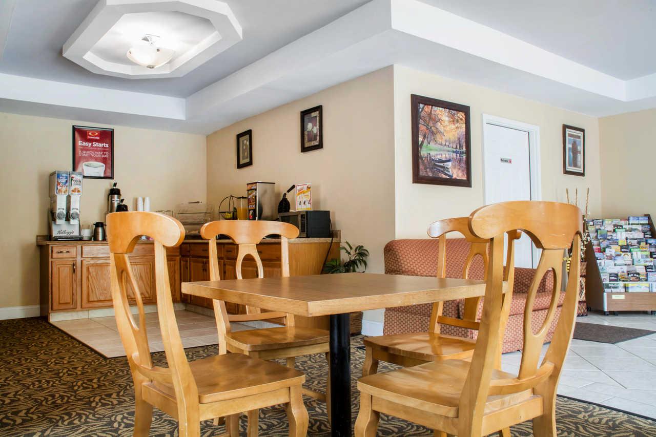 Econo Lodge Hotel Bradford Ngoại thất bức ảnh