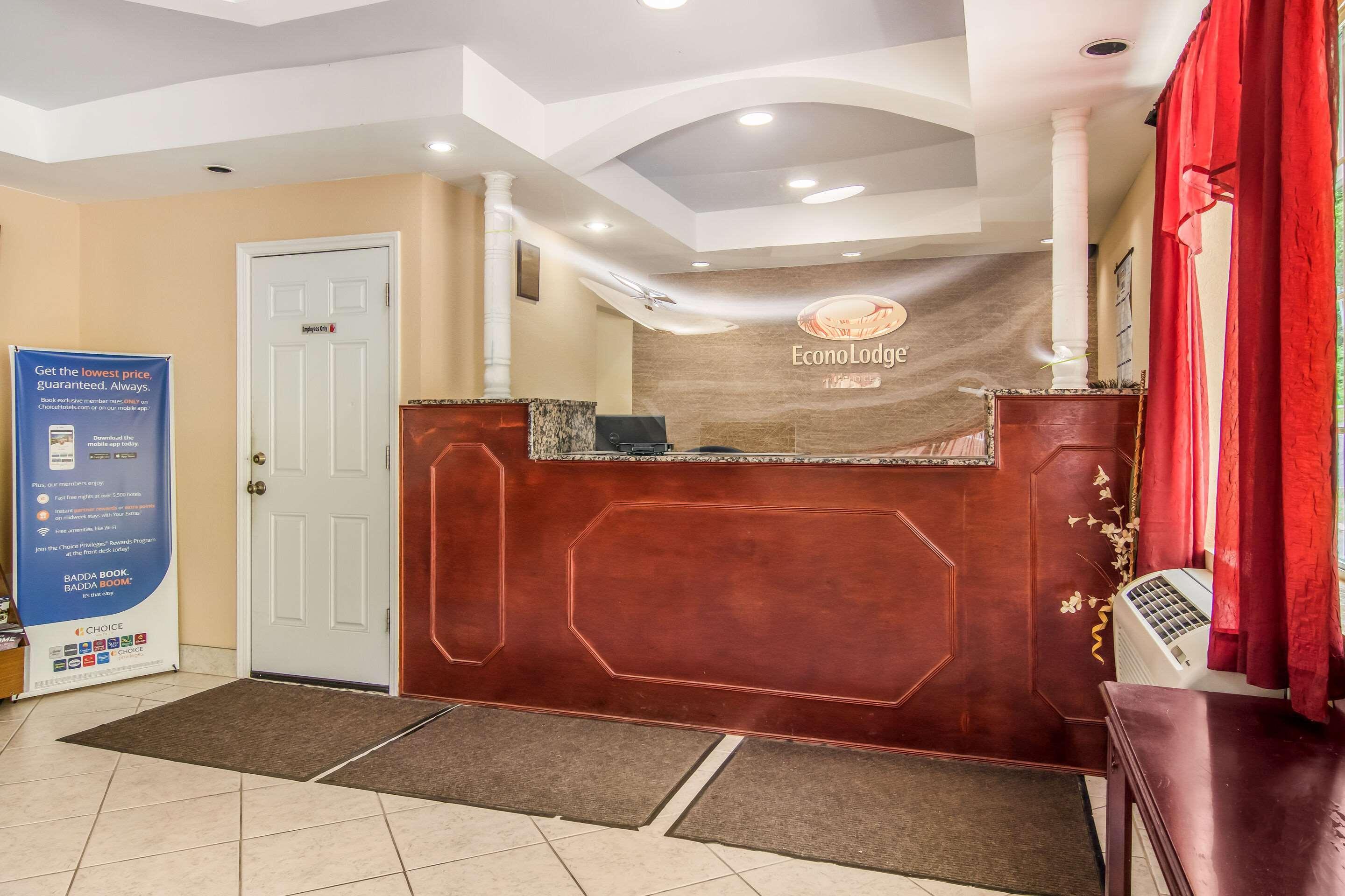 Econo Lodge Hotel Bradford Ngoại thất bức ảnh