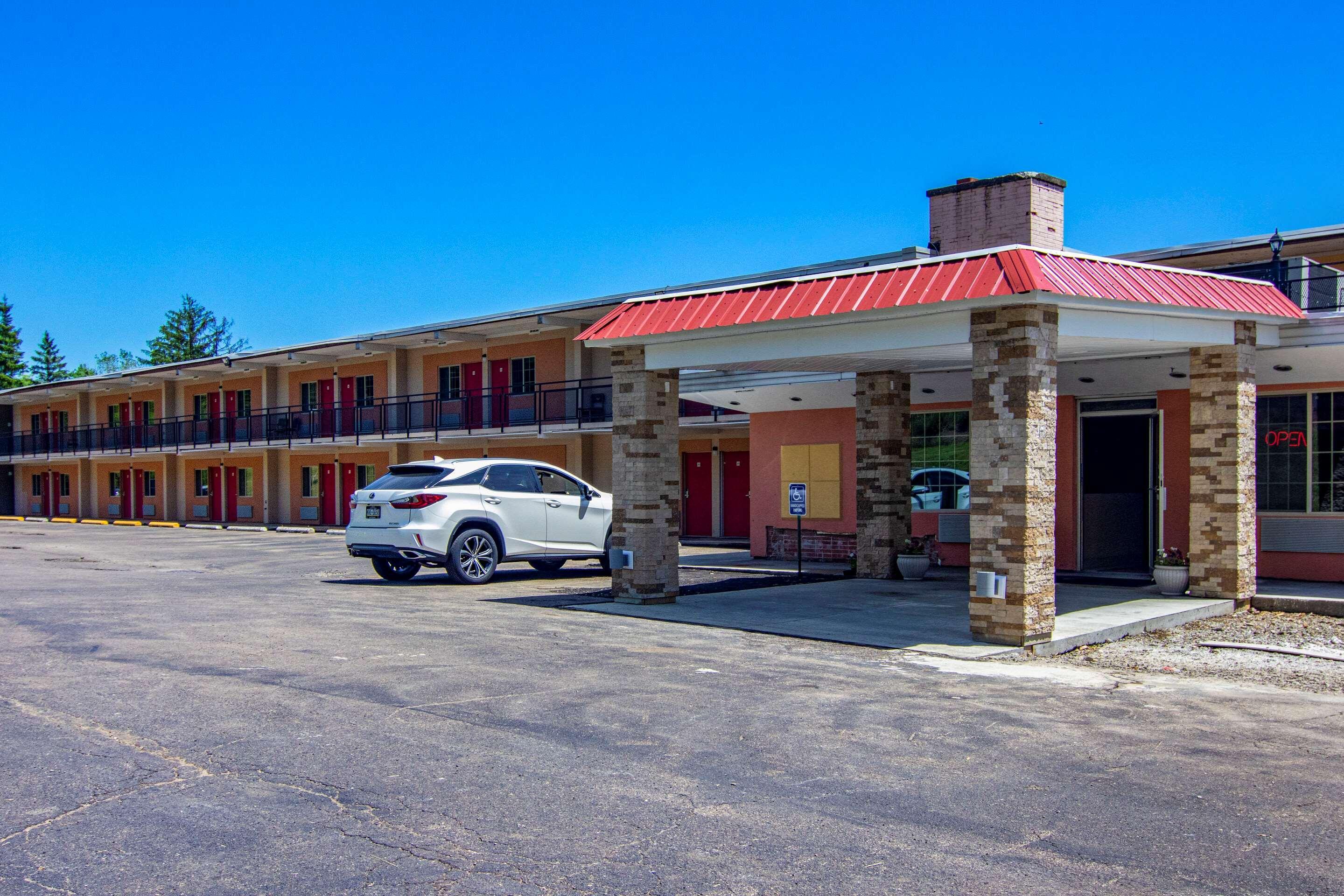 Econo Lodge Hotel Bradford Ngoại thất bức ảnh