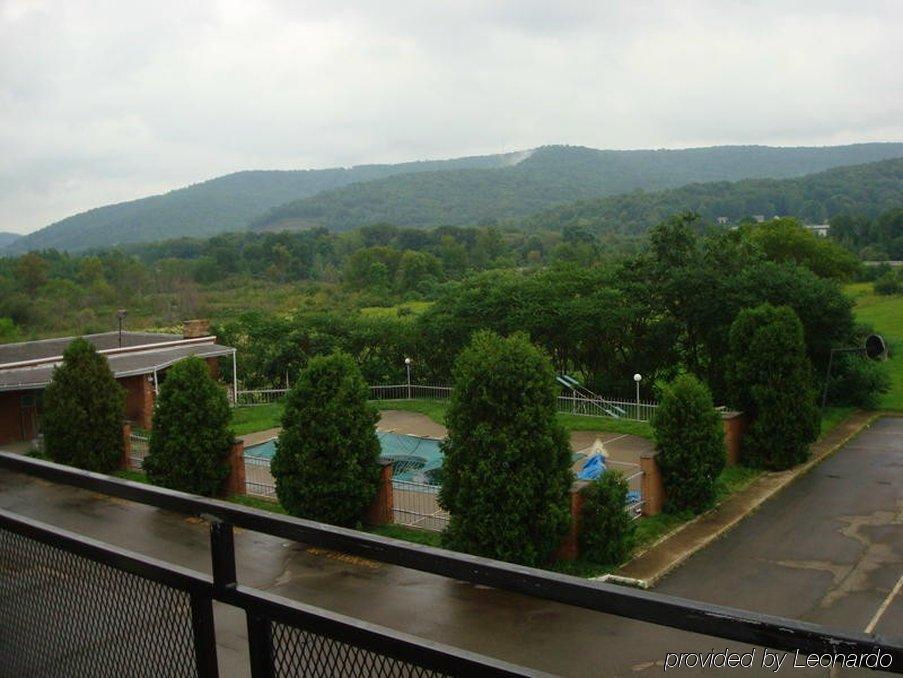 Econo Lodge Hotel Bradford Ngoại thất bức ảnh